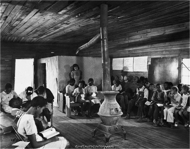 1941_Segregated_Classroom